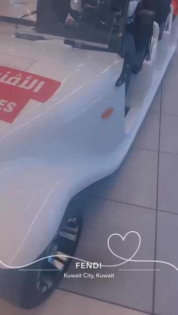 Preview for a Spotlight video that uses the Heart EL Lens