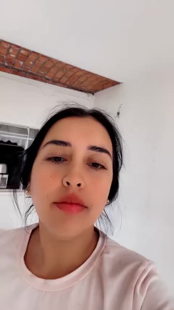 Preview for a Spotlight video that uses the Cute Looks Lens