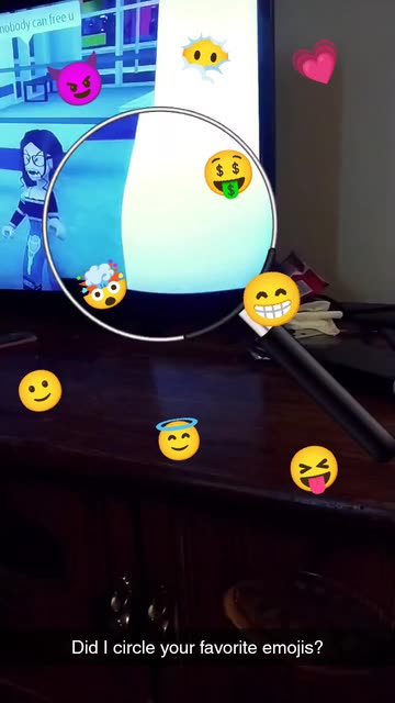 Preview for a Spotlight video that uses the Magnifying Glass 🔍 Lens