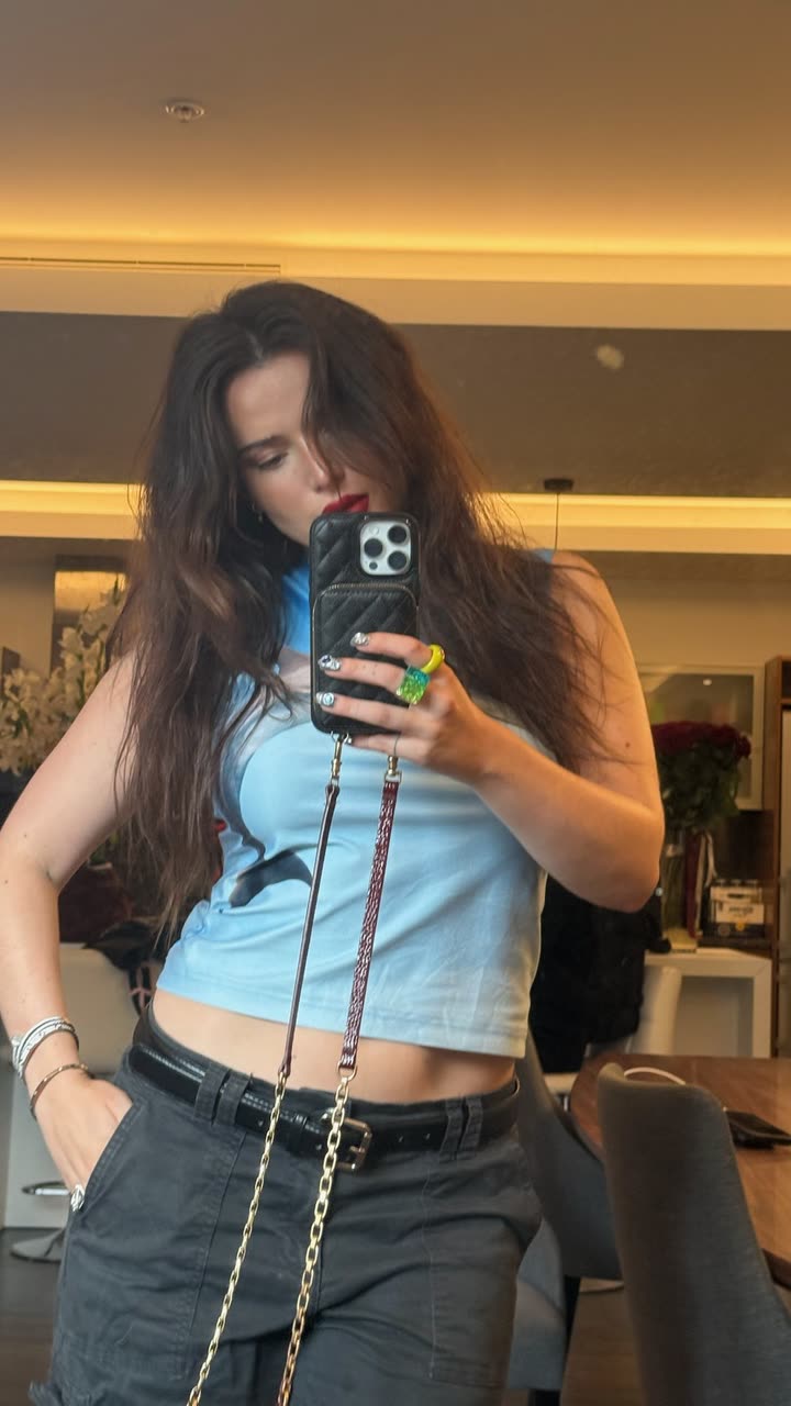 محتوى سناب شات لـ Bella Thorne
