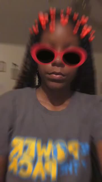 Preview for a Spotlight video that uses the clout goggles Lens