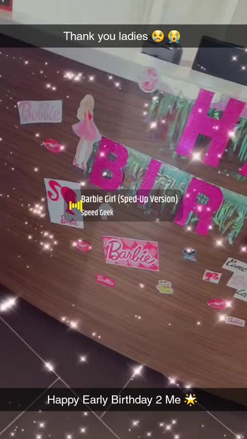 Preview for a Spotlight video that uses the Sparkling Cartoon Style Lens