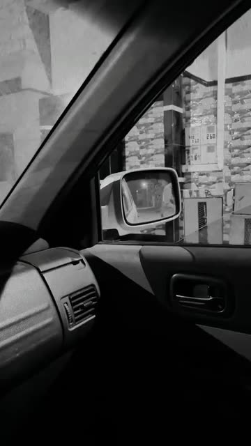 Preview for a Spotlight video that uses the Horns X Glasses Lens