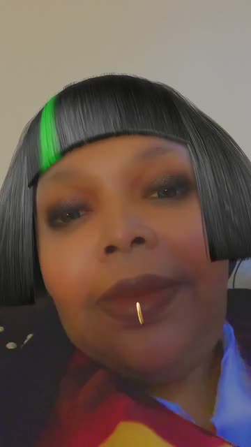 Preview for a Spotlight video that uses the Black&Green Coloring Lens