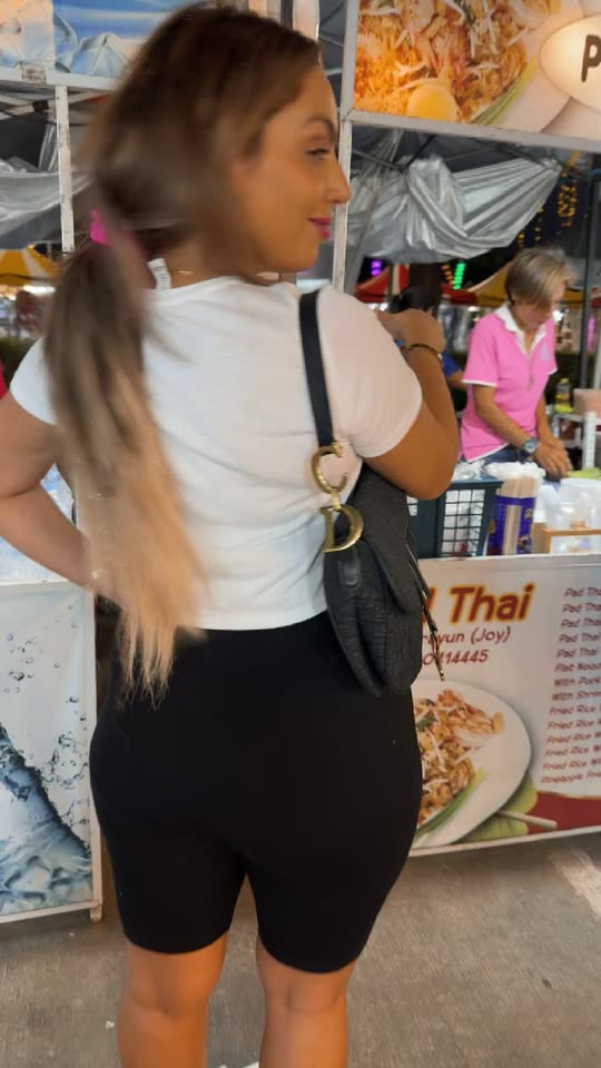 araqueenb