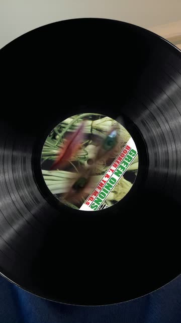 Preview for a Spotlight video that uses the Green Onions Vinyl Lens