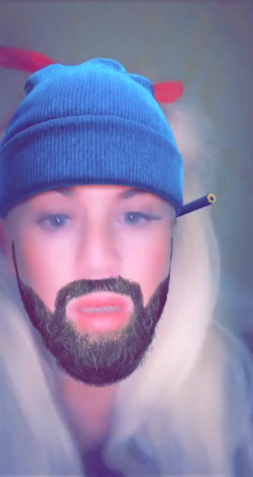 Preview for a Spotlight video that uses the Artist Style Lens