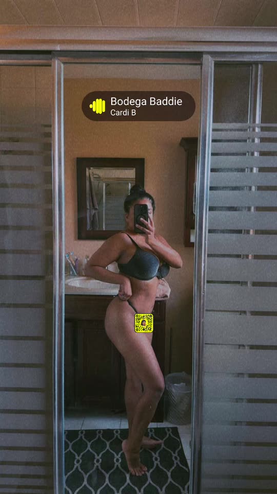 livbrownbaddie