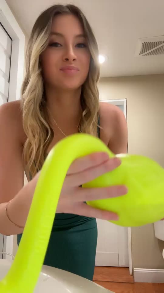 charity_hurst13