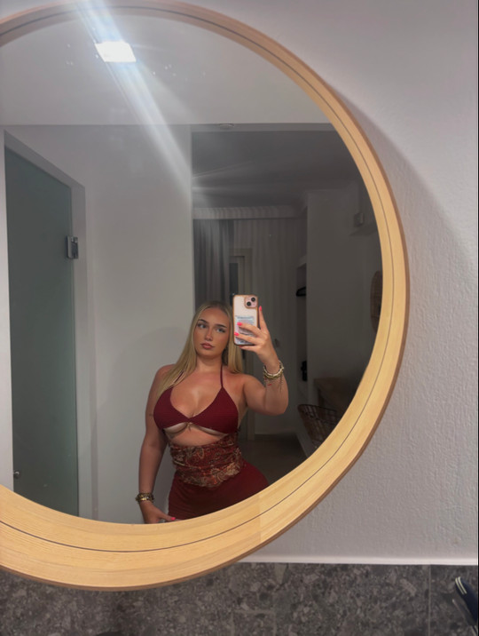 ariannanewoxo