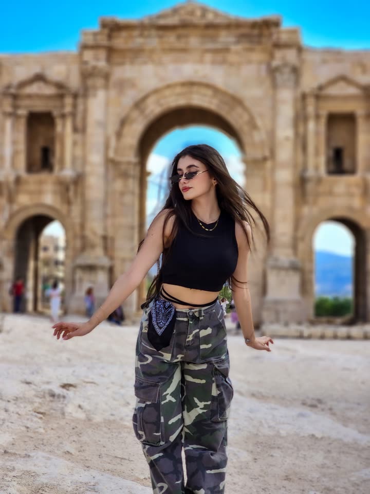 محتوى سناب شات لـ حنين دويك 🇱🇧