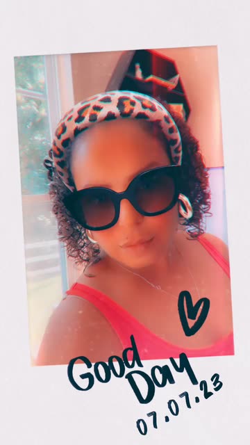 Preview for a Spotlight video that uses the Leopard Headband Lens