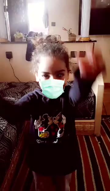 Preview for a Spotlight video that uses the Medical mask Lens