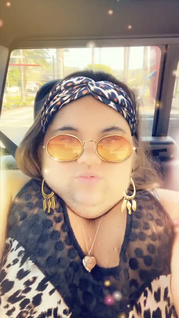 Preview for a Spotlight video that uses the Leopard Headband Lens