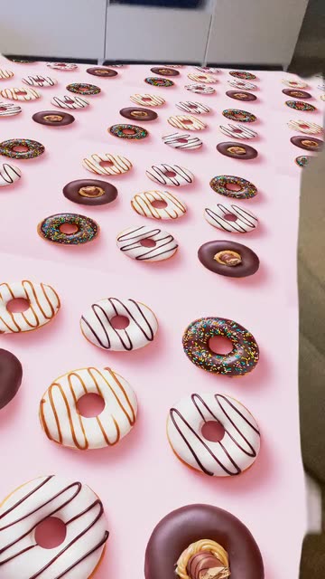 Preview for a Spotlight video that uses the I NEED DONUTS Lens