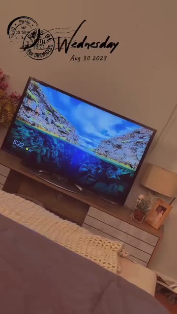 Preview for a Spotlight video that uses the Date Lens