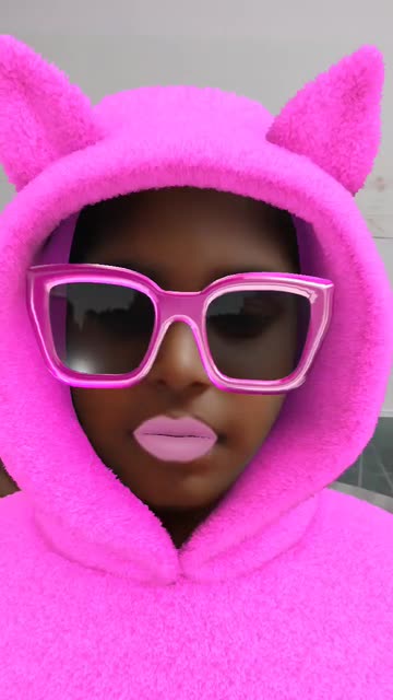 Preview for a Spotlight video that uses the Cute Hoodie Lens