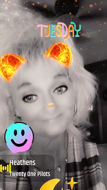Preview for a Spotlight video that uses the Burning Ears Lens