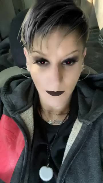 Preview for a Spotlight video that uses the Dark Vampire Lens