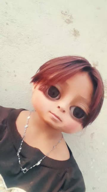 Preview for a Spotlight video that uses the Cute Eyes Lens