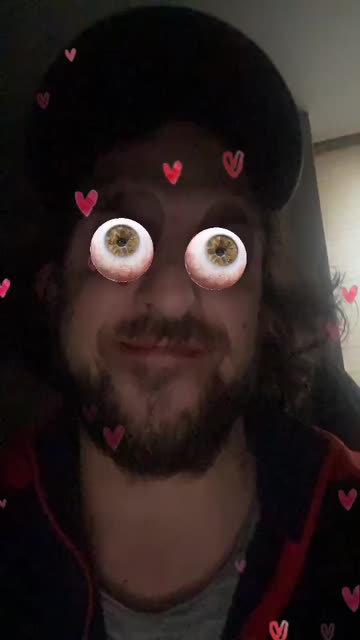 Preview for a Spotlight video that uses the Eye Pop Lens