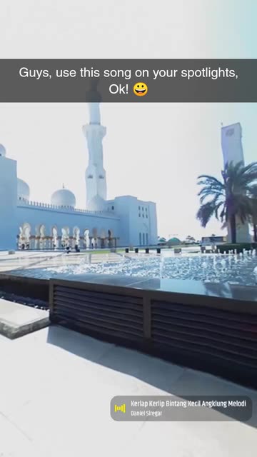 Preview for a Spotlight video that uses the Zayed Mosque Lens