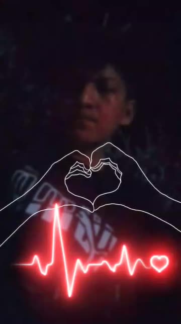 Preview for a Spotlight video that uses the Neon Heart Beat Lens