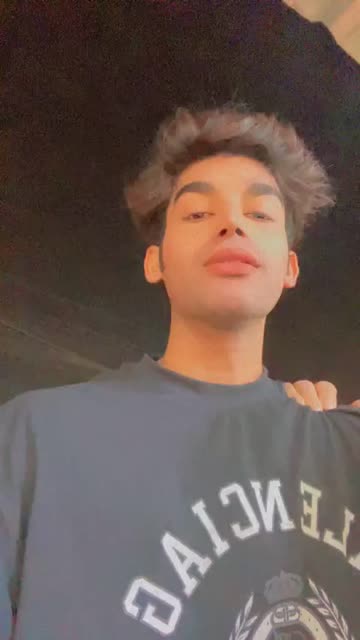 Preview for a Spotlight video that uses the SHINE Lens