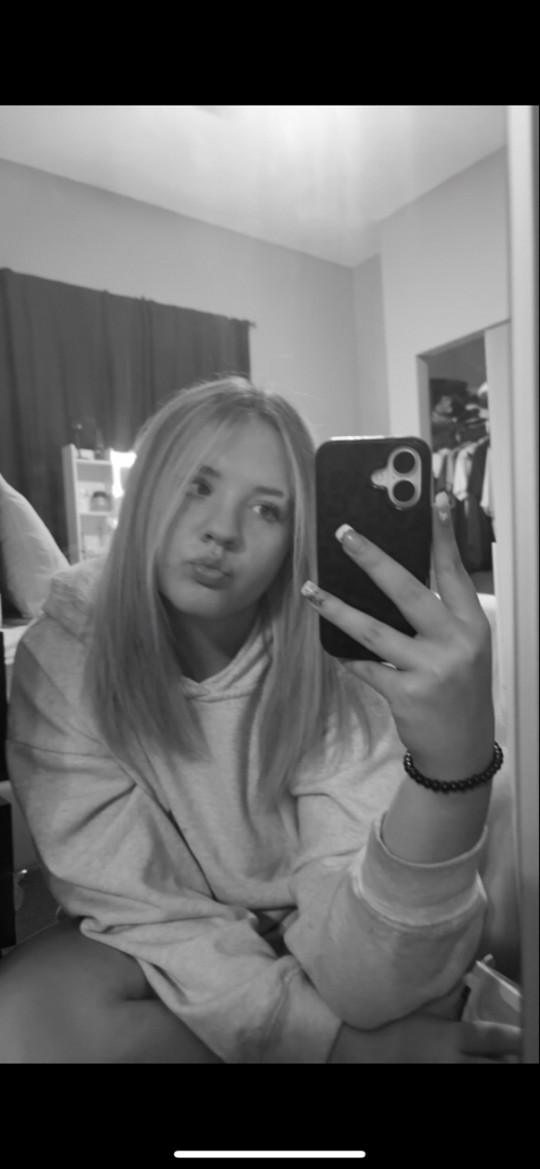 sophiagrace7081