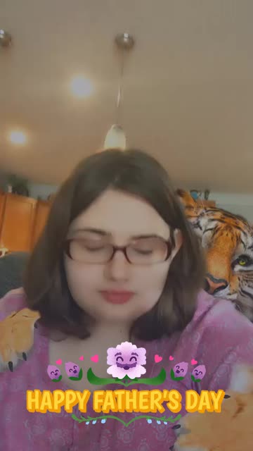 Preview for a Spotlight video that uses the Tiger Friend Lens