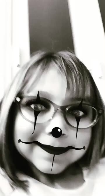 Preview for a Spotlight video that uses the clown Lens
