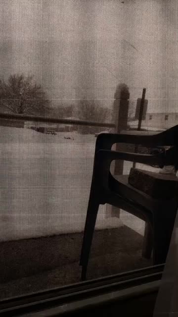 Preview for a Spotlight video that uses the old photobooth Lens