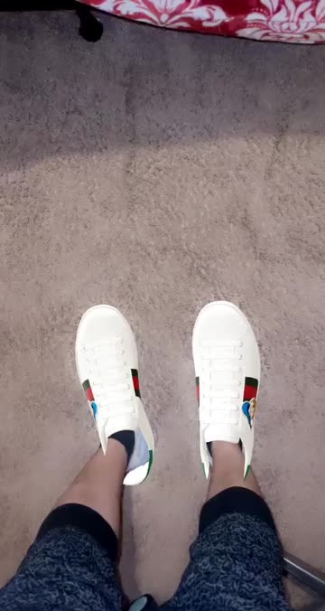 Preview for a Spotlight video that uses the GUCCI Shoe Try On Lens
