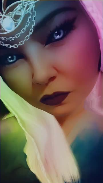 Preview for a Spotlight video that uses the Elf Hair Lens