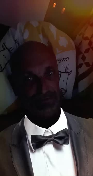 Preview for a Spotlight video that uses the Tuxedo with Beard Lens