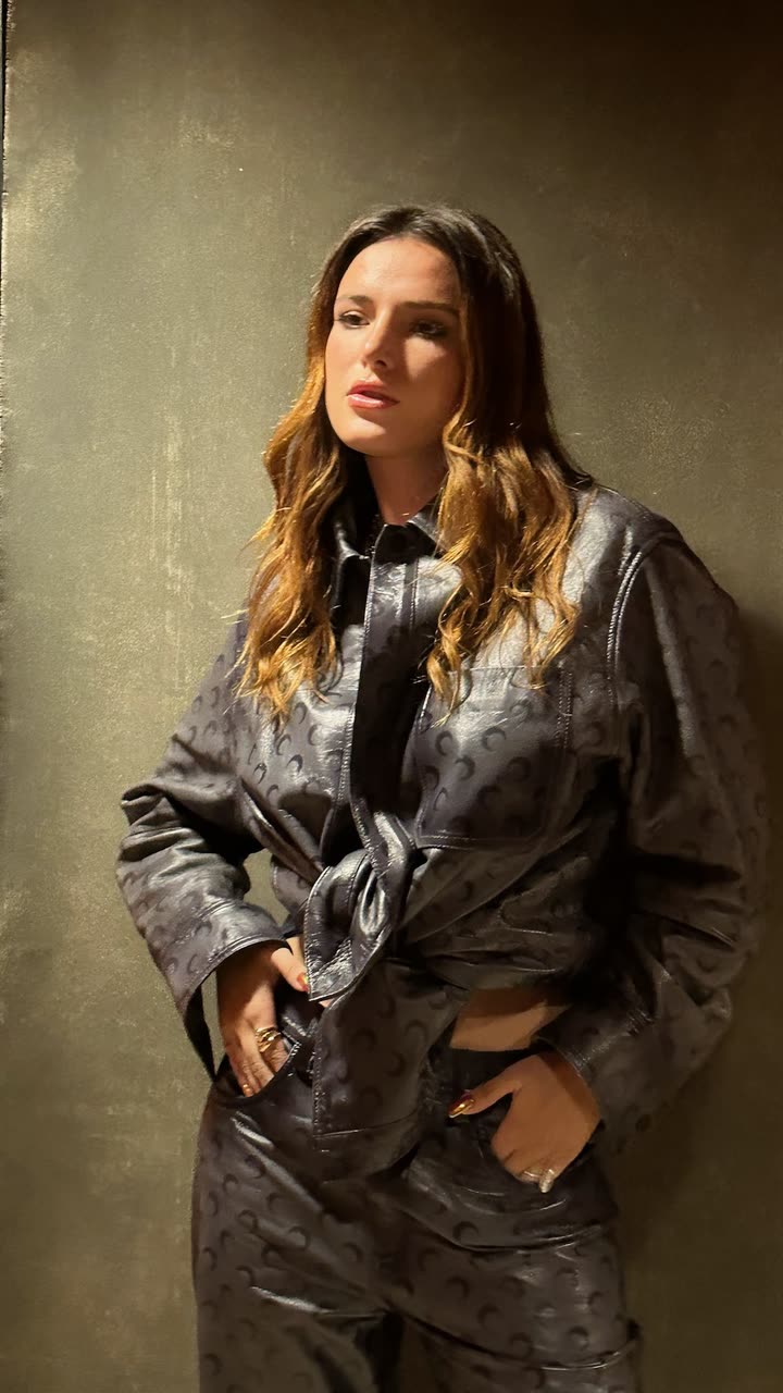 محتوى سناب شات لـ Bella Thorne