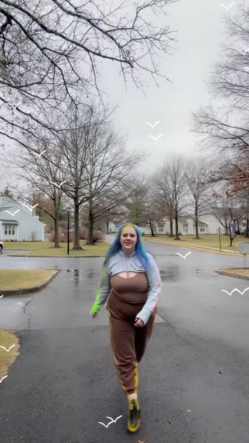 Preview for a Spotlight video that uses the San Holo Lens