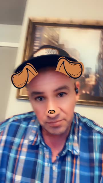 Preview for a Spotlight video that uses the Cartoon Ears Lens