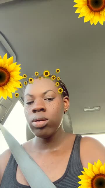 Preview for a Spotlight video that uses the Sunflowers Lens