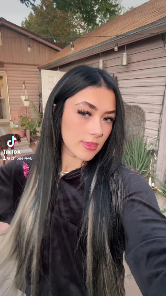chloejr63