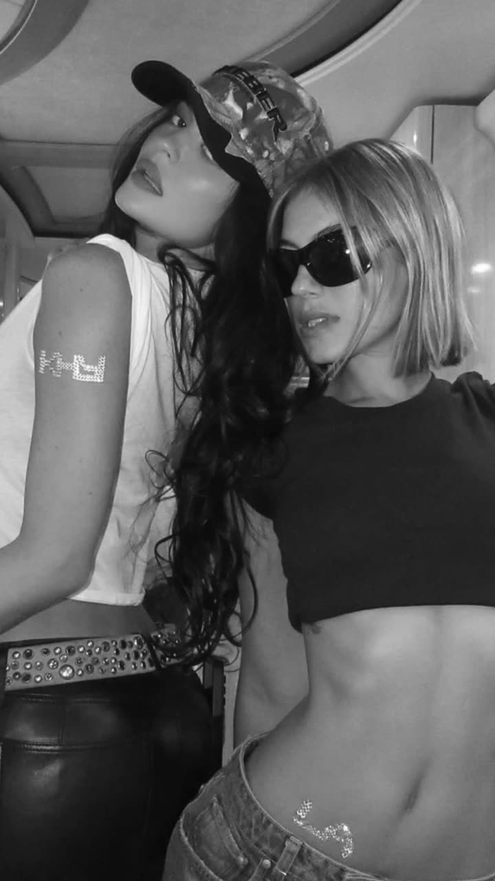 محتوى سناب شات لـ King Kylie 👑