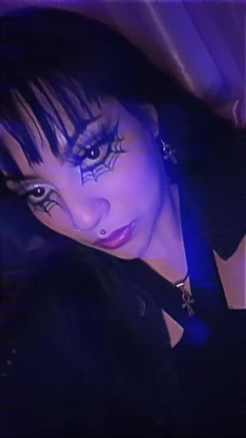 Preview for a Spotlight video that uses the Cyber Blue Lens