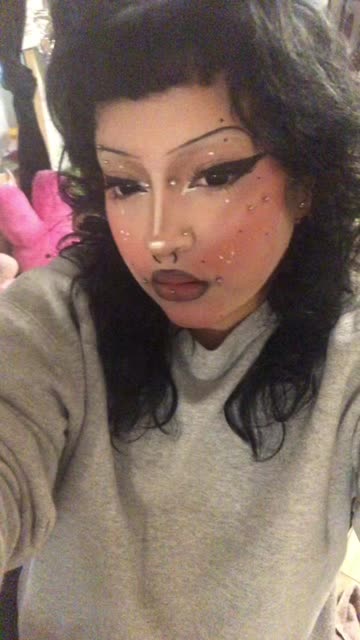 ❦