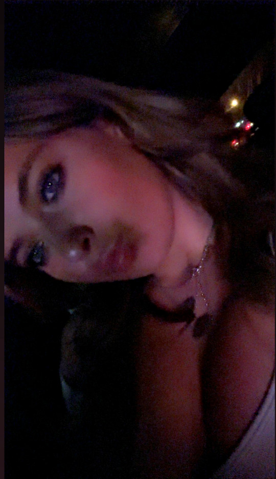 angelina_3305