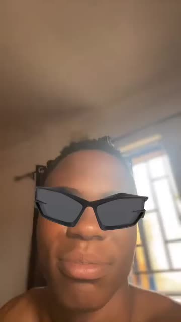 Preview for a Spotlight video that uses the BALENCIAGA SHADES Lens