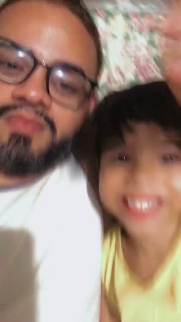 Preview for a Spotlight video that uses the Blonde Lens