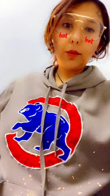 Preview for a Spotlight video that uses the Hot Cheeks Lens