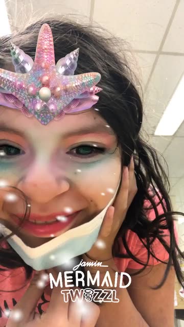 Preview for a Spotlight video that uses the Mermaid Lens