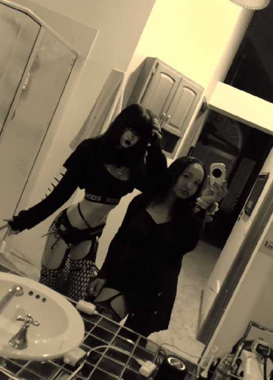 graveyardkitti