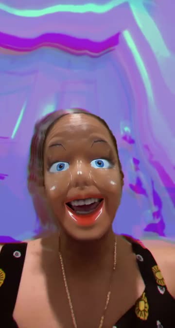 Preview for a Spotlight video that uses the TRACER-DOLL Lens